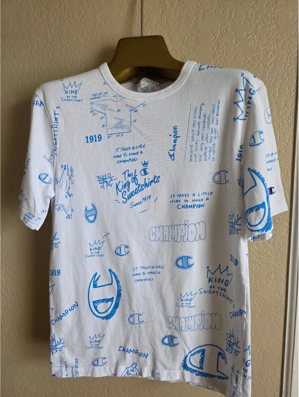 Champion All Over Scribble Script Logo T-Shirt Size Small